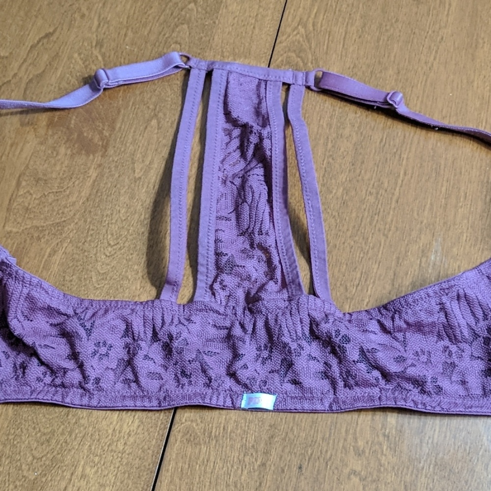 Pink lightly lined Racerback 34D - Picture 4 of 6